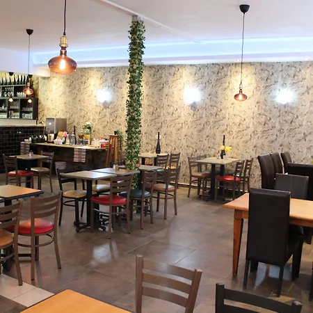 Hotel Maximo